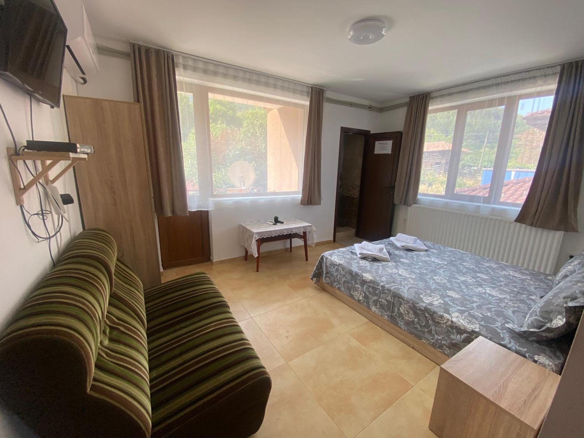 Hotel Анелия à Sapareva Banya Extérieur photo